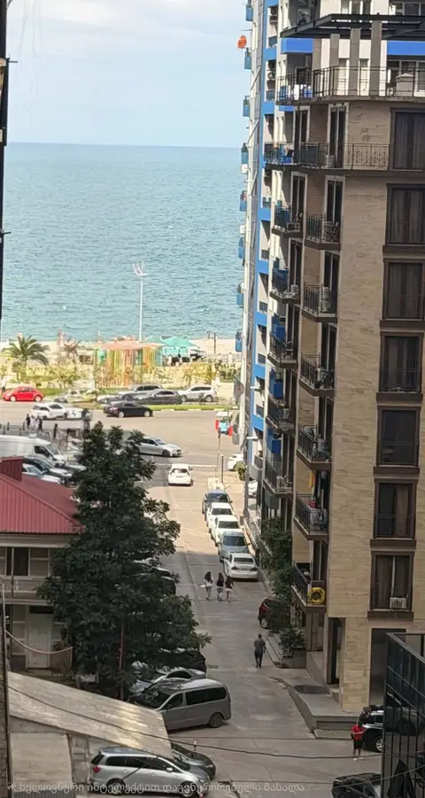 Студия в Komunna Tower, 100 м от моря — Батуми