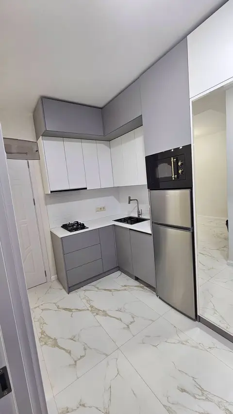Продаётся 2-к квартира, 36 м², первая линия моря, Батуми