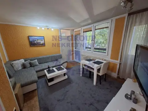 Na prodaju dvoiposoban stan na Novom naselju